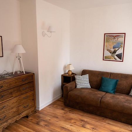 Appartement Place Des Cordeliers Dinan Esterno foto
