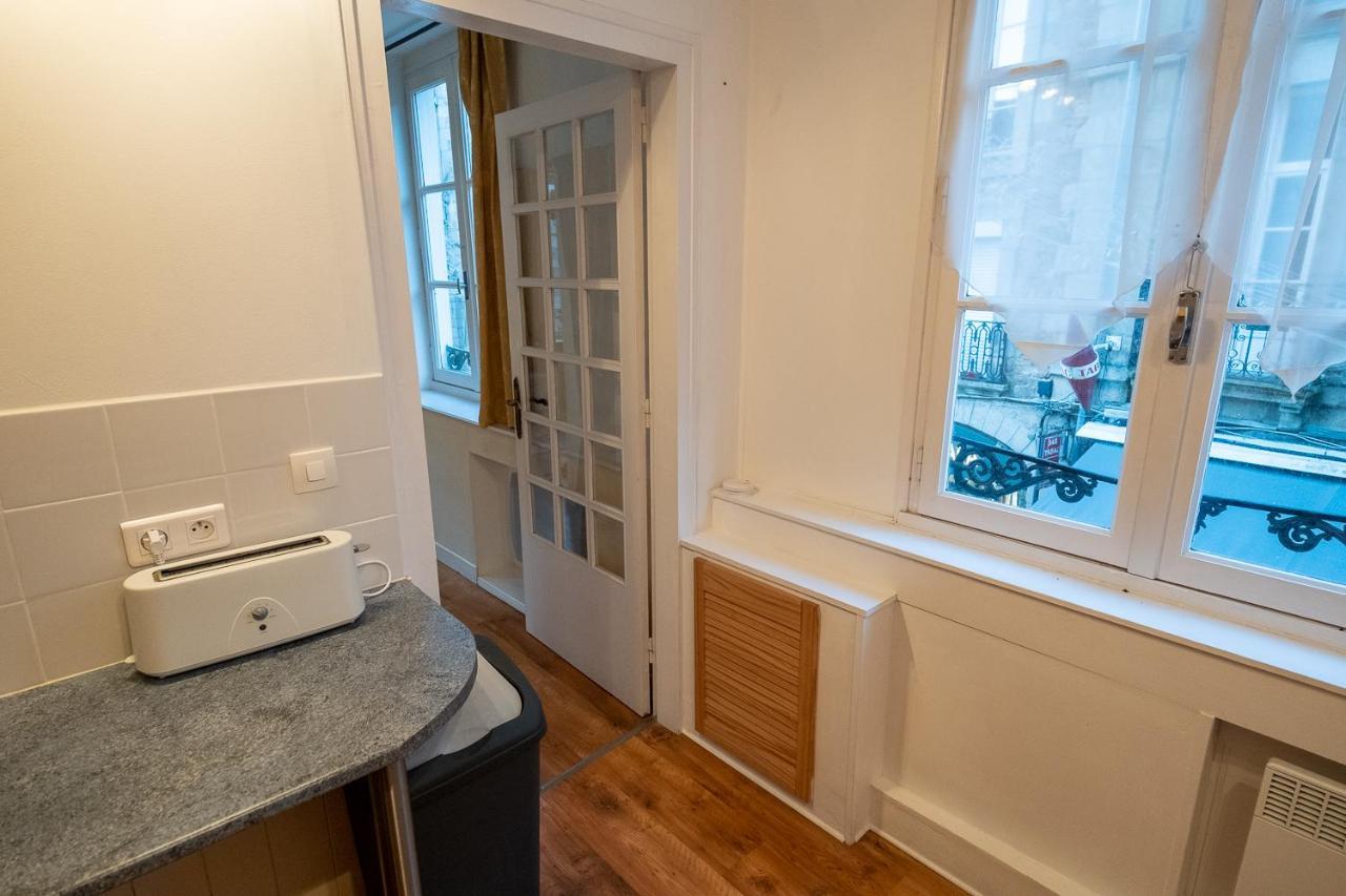 Appartement Place Des Cordeliers Dinan Esterno foto