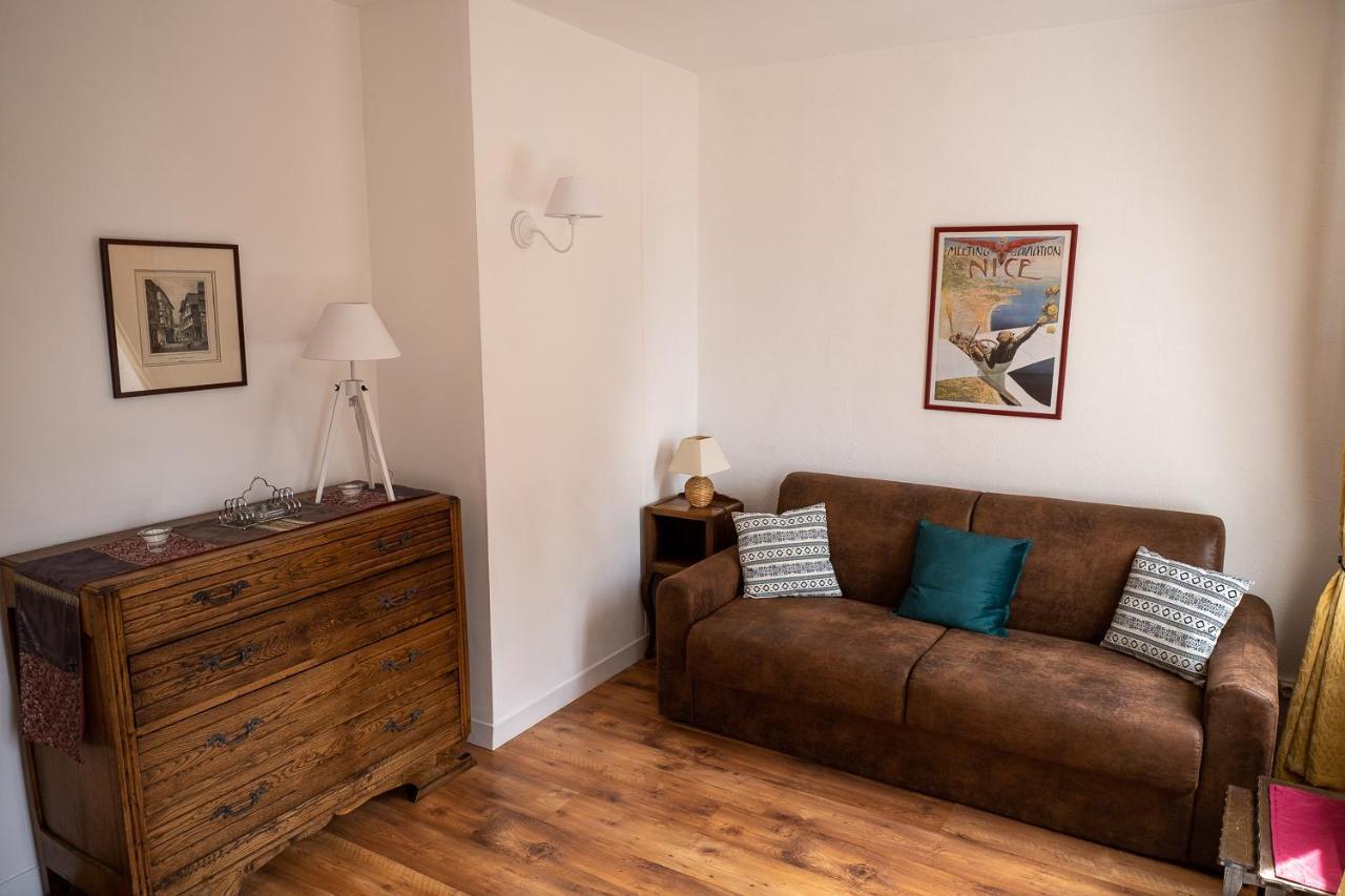 Appartement Place Des Cordeliers Dinan Esterno foto